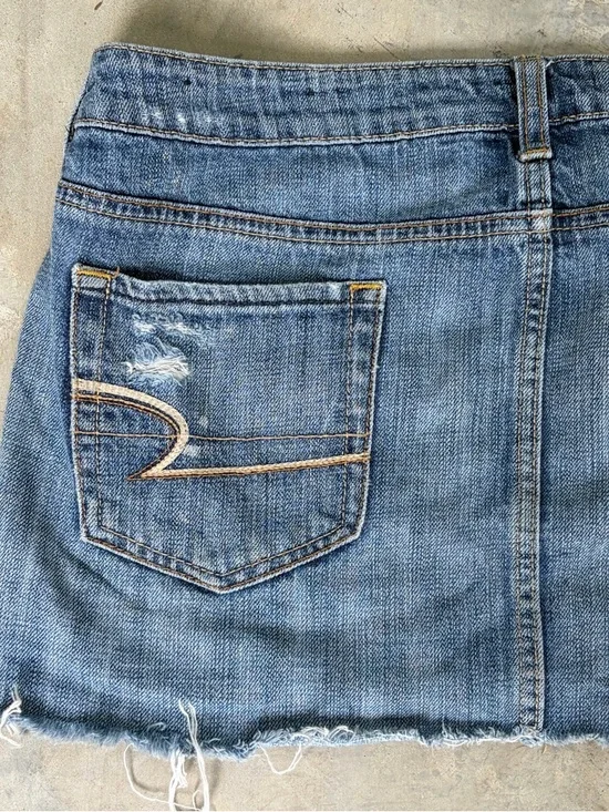 American Eagle Outfitters Distressed Denim Mini Skirt - Blue Wash - Size 12 - Picture 8 of 10